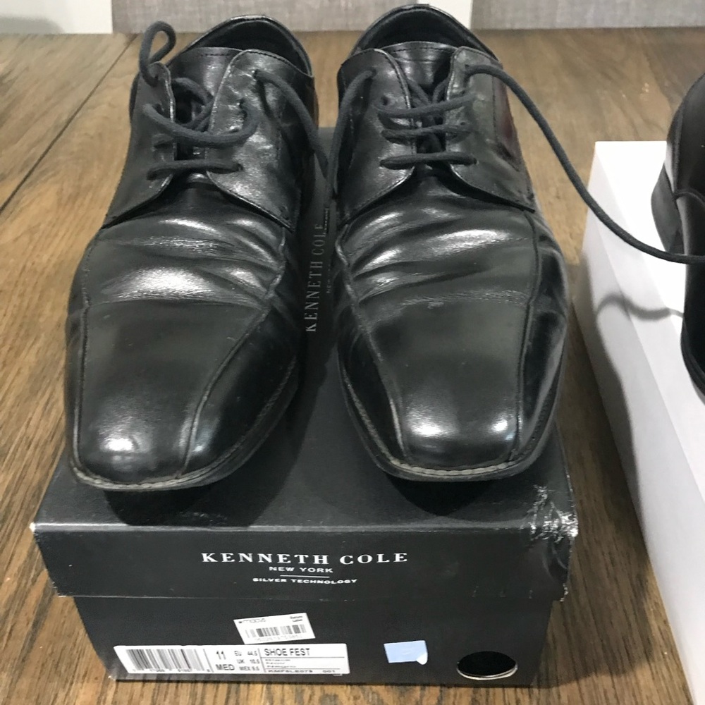Kenneth Cole Black Leather Oxfords